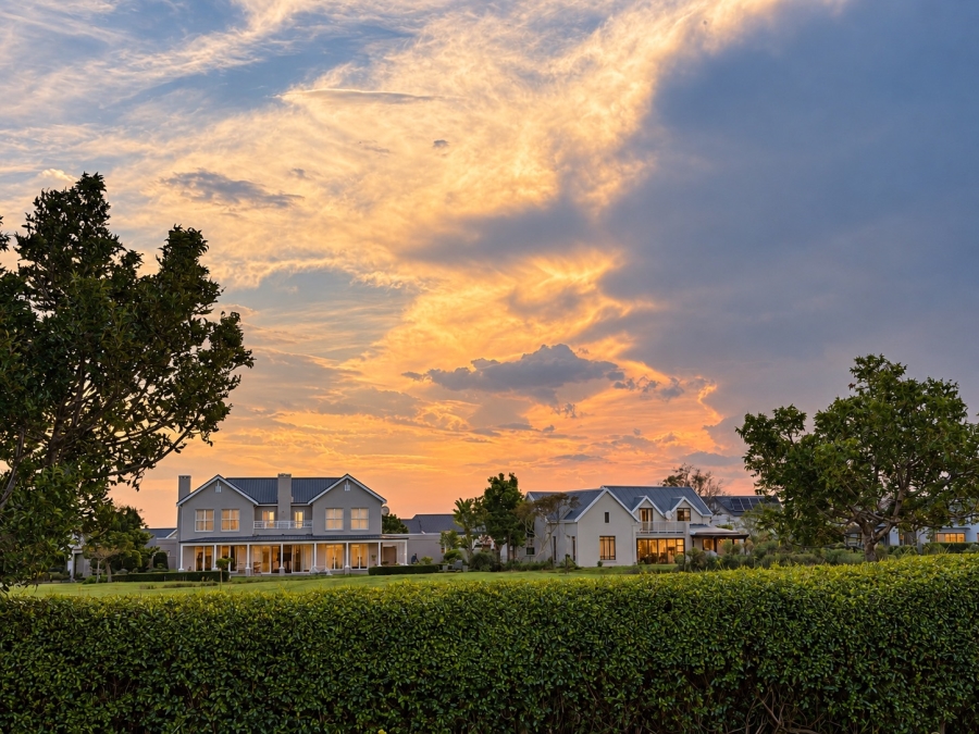 5 Bedroom Property for Sale in Kingswood Golf Estate Western Cape